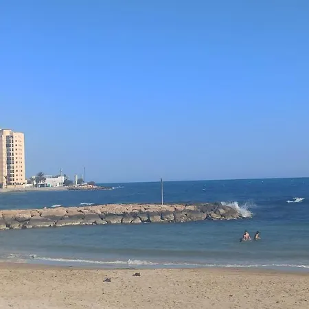 Only 250m From The Locos Апартаменты Торевьиа